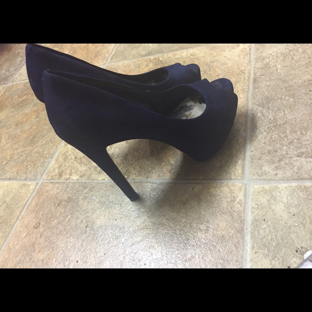 Ladies Heel Shoes by Jessica Simpson size 5.5 B